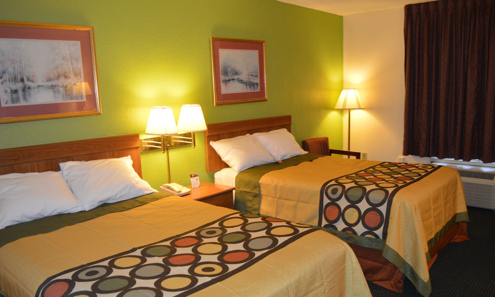 Super 8 By Wyndham Tifton Hotel Exterior foto