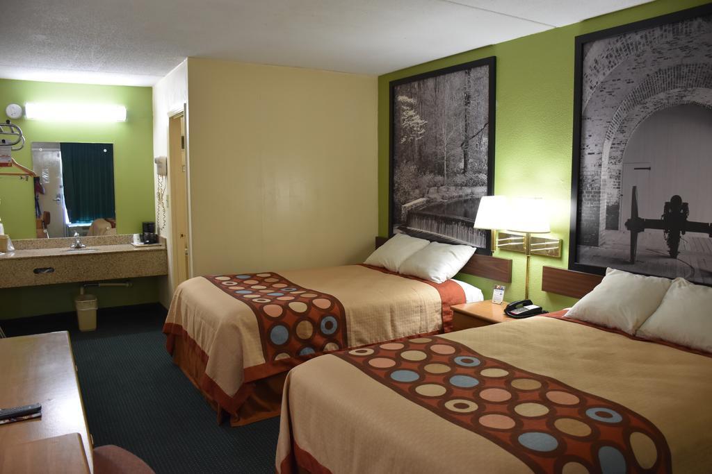 Super 8 By Wyndham Tifton Hotel Exterior foto