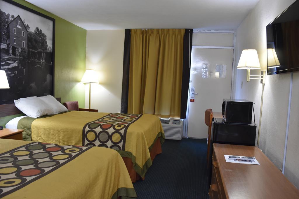 Super 8 By Wyndham Tifton Hotel Exterior foto