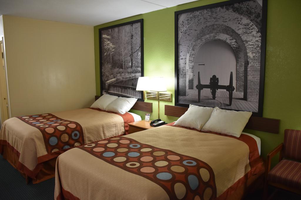 Super 8 By Wyndham Tifton Hotel Exterior foto